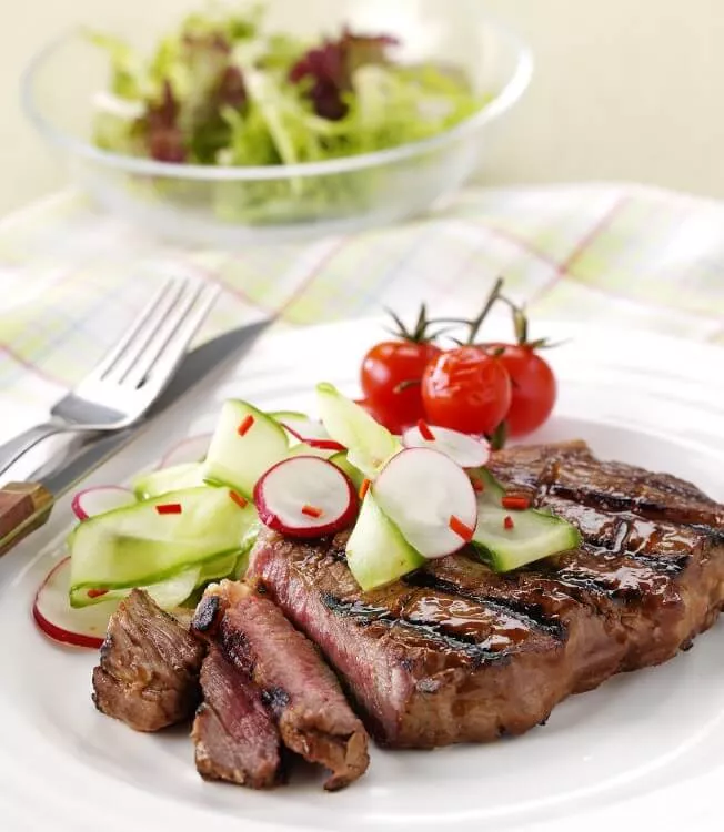 Teriyaki steak with cucumber and radish salad recipe