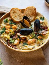 Mussels and salmon chowder