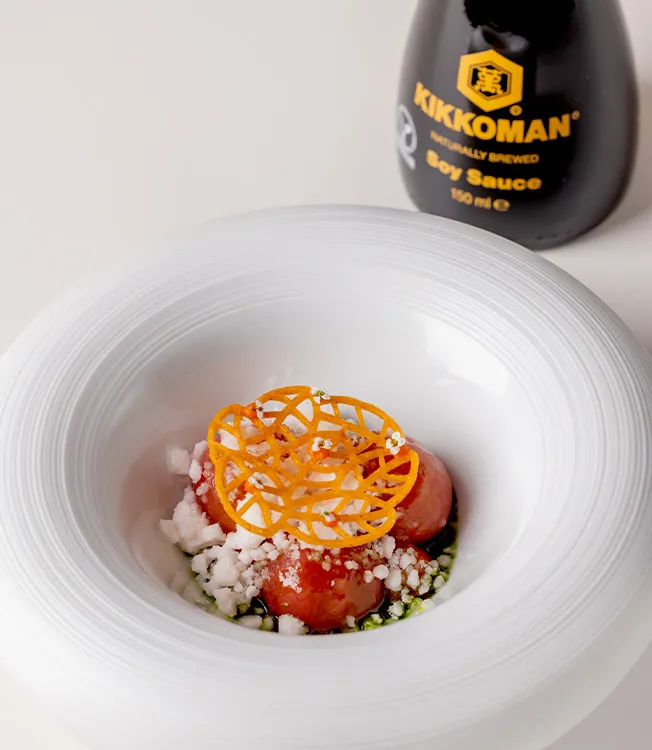 Tomato, red pepper, tomato snow