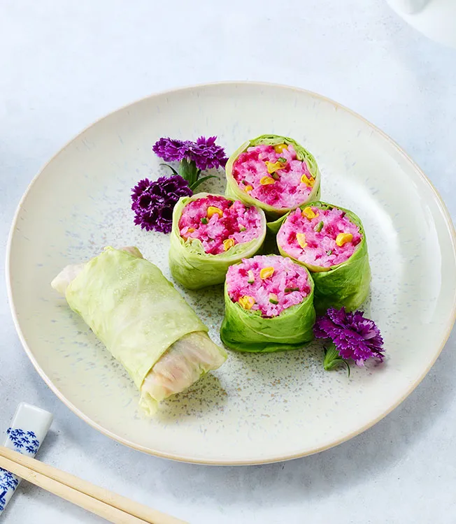 Vegan cabbage sushi roll