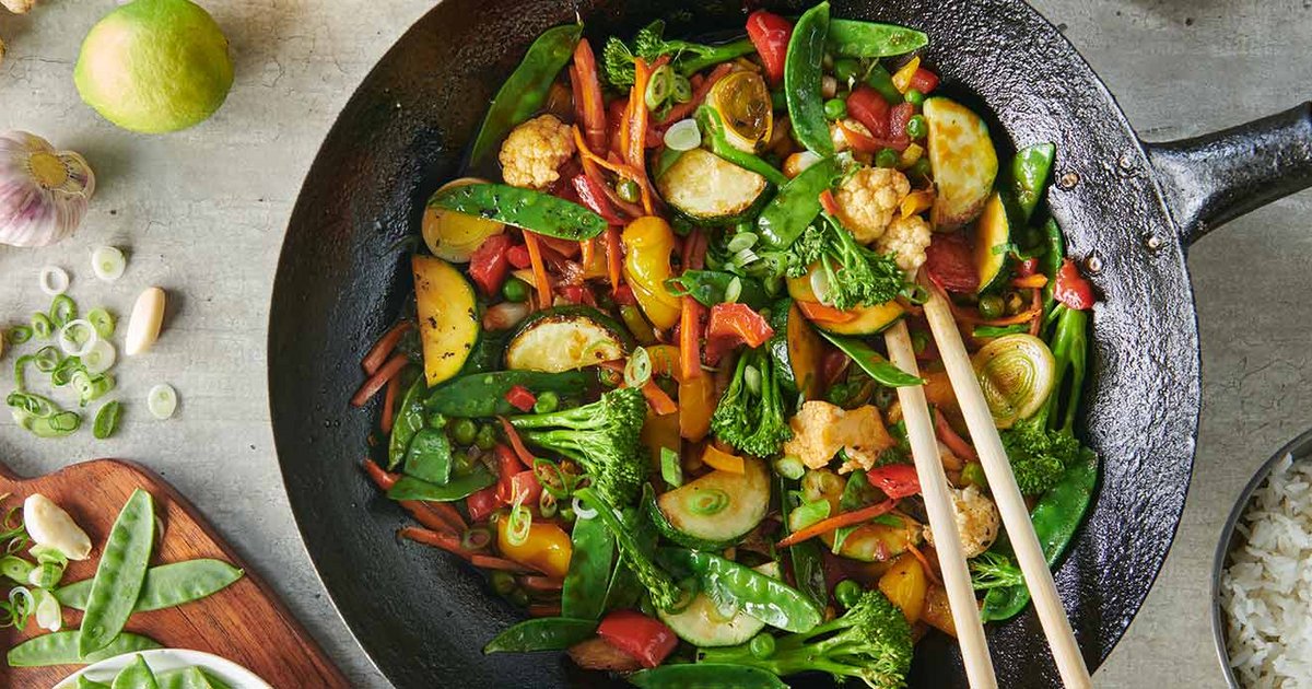 Sweet & sour vegetable stir-fry | Kikkoman UK Recipe