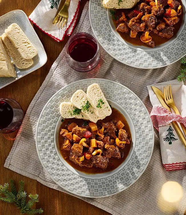 Kale salad with roasted beetroots & feta