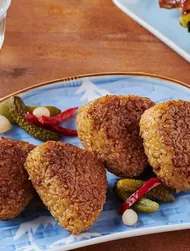 Easy Japanese Fried Rice Triangles Recipe (Yaki Onigiri)