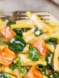 Macaroni with Spinach and Salmon
