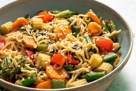 Quick and Easy Teriyaki Vegetable Stir Fry with Noodles
