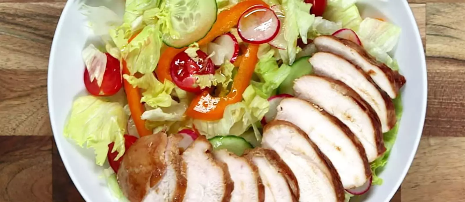 Teriyaki Chicken with a Colourful Salad recipe | Kikkoman