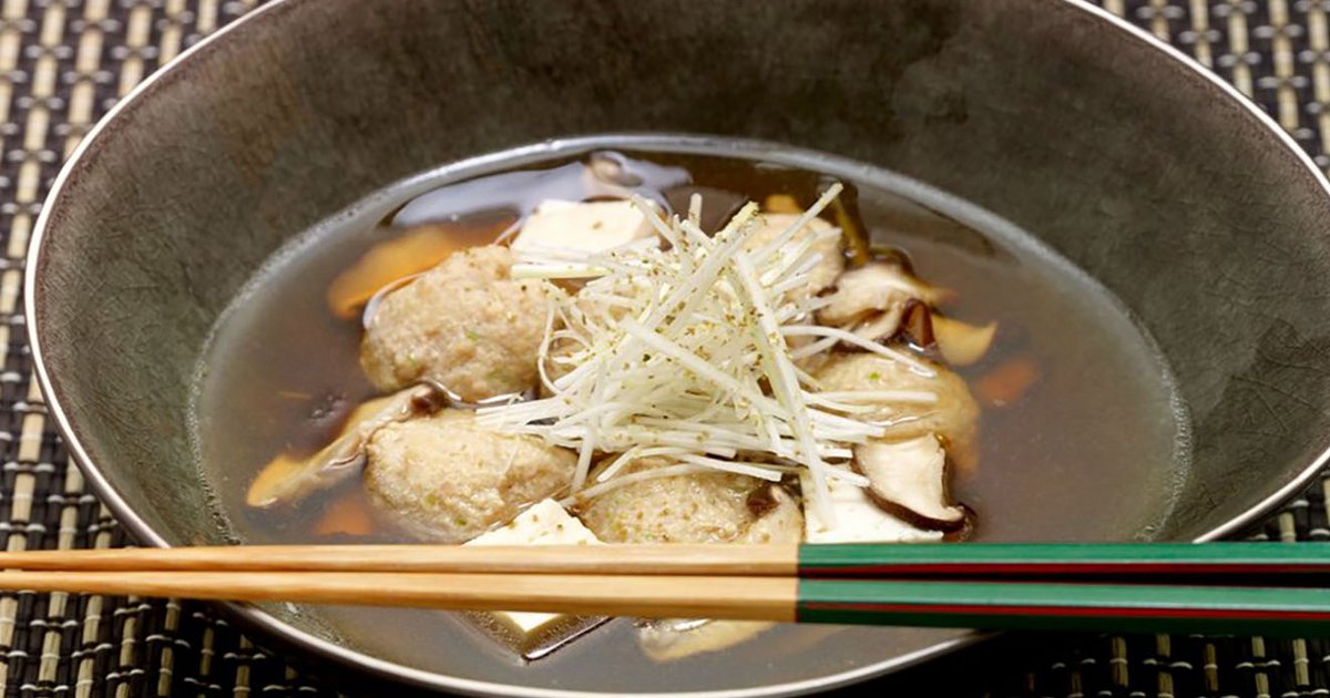 Japanese soup with chicken and tofu dumplings recipe | Kikkoman