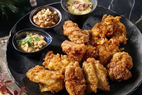 Crispy chicken with wasabi, mushroom & peanut dips