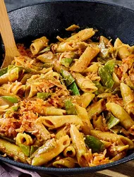 Creamy gochujang pasta with kimchi