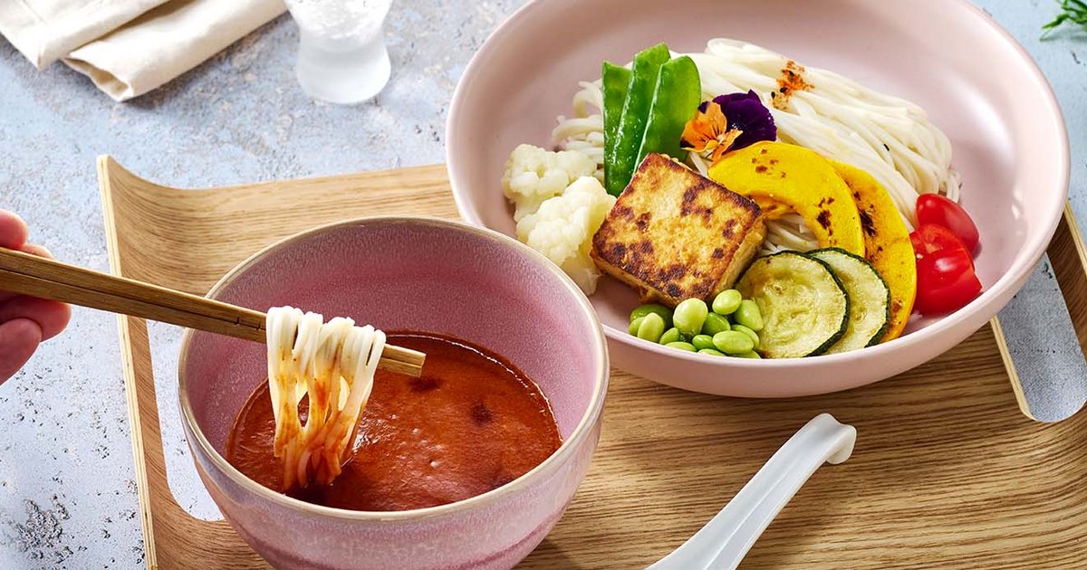 Vegan tomato tsukemen | Kikkoman