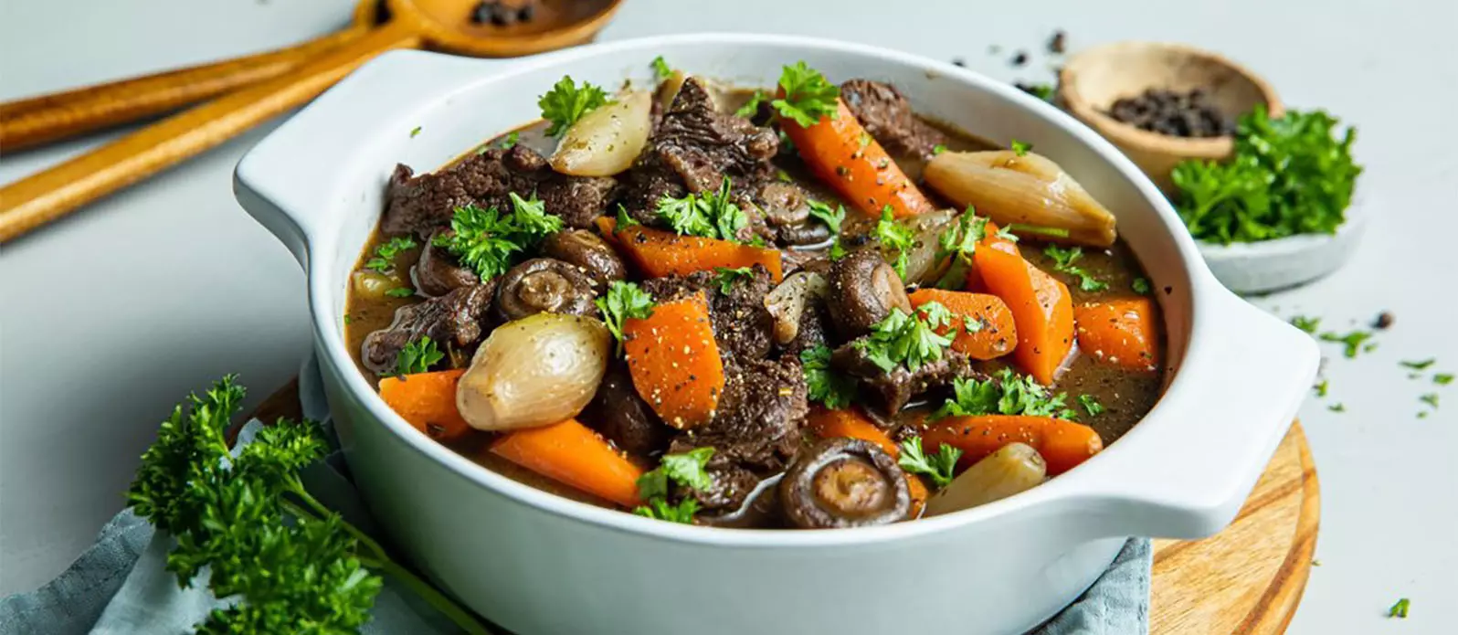 Slowcooked beef in red wine Kikkoman