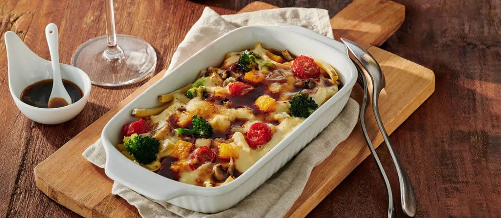Vegetable macaroni cheese
