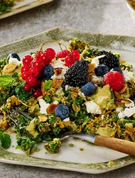 Broccoli salad with kale & feta