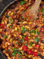 Chilli chicken and cheesy mac ‘n’ cheese