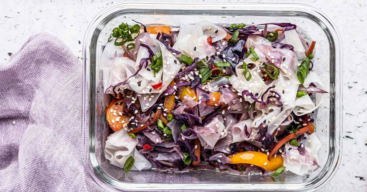 Stir fry with vegetables and rice paper noodles | Kikkoman UK Recipe