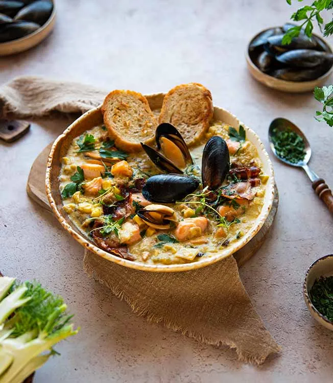 Mussels and salmon chowder
