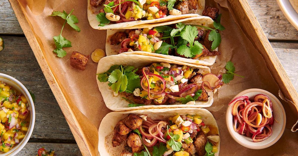 Tacos filled with pork and pickled onions | Kikkoman UK Recipe