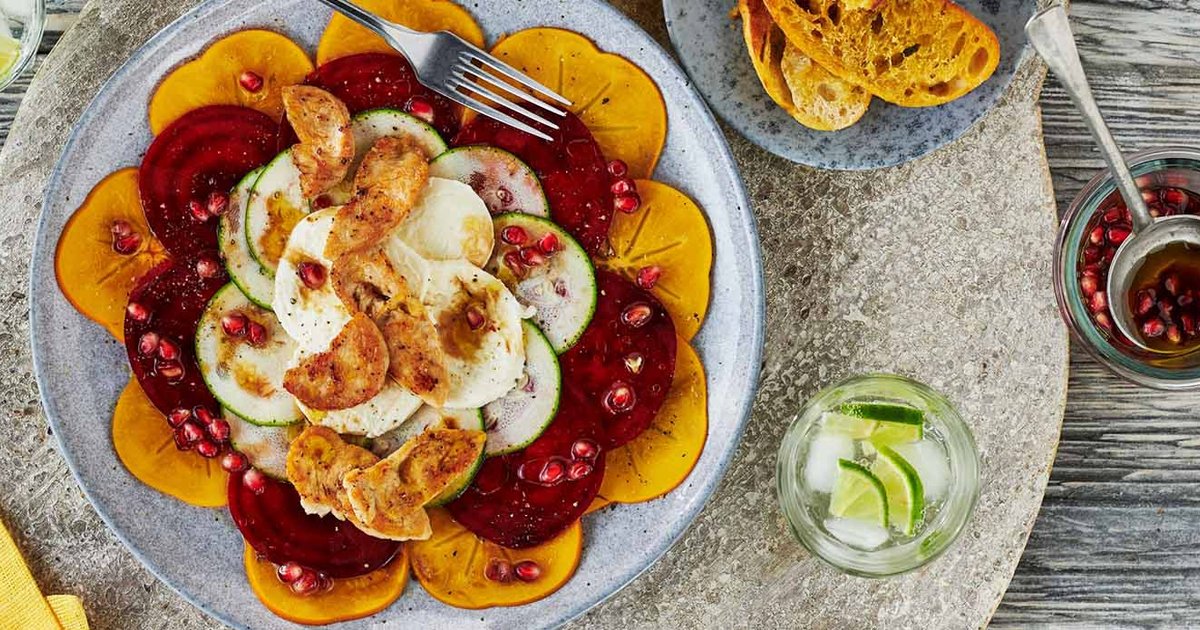 Mozzarella and persimmon carpaccio with turkey fillet | Kikkoman