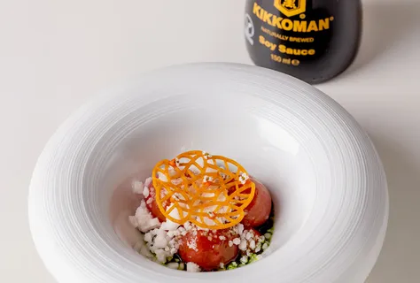 Tomato, red pepper, tomato snow