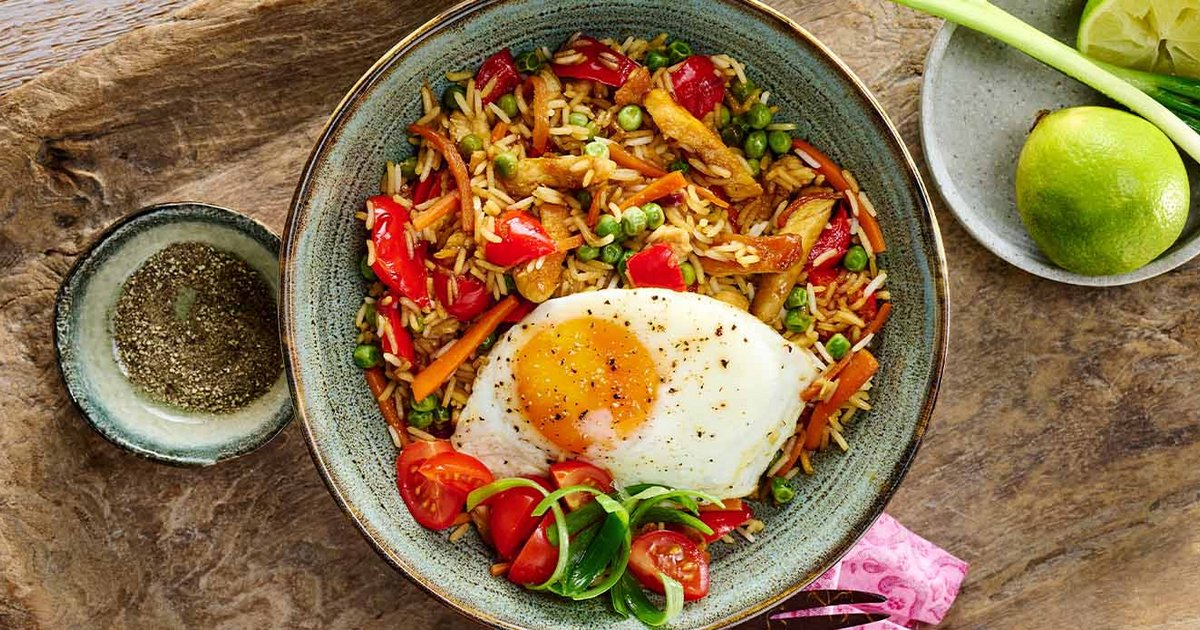 Nasi goreng with chicken, egg and sweet soy | Kikkoman UK Recipe