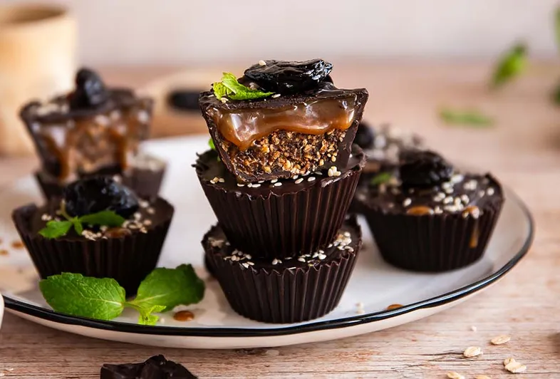 Vegan chocolate cups with miso caramel