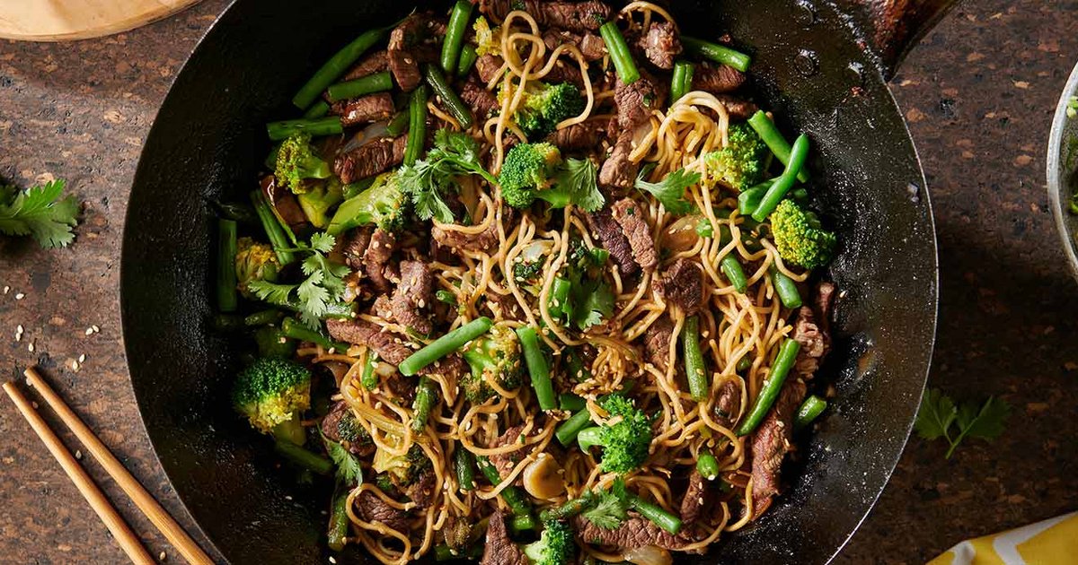 Beef & broccoli noodle stir-fry | Kikkoman UK Recipe