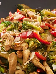 Chicken stir-fry with broccoli