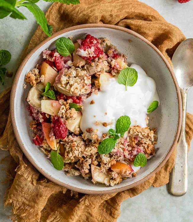 Whole grain fruit crumble